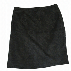 𝅺Reitman's black printed zip up skirt Size 11